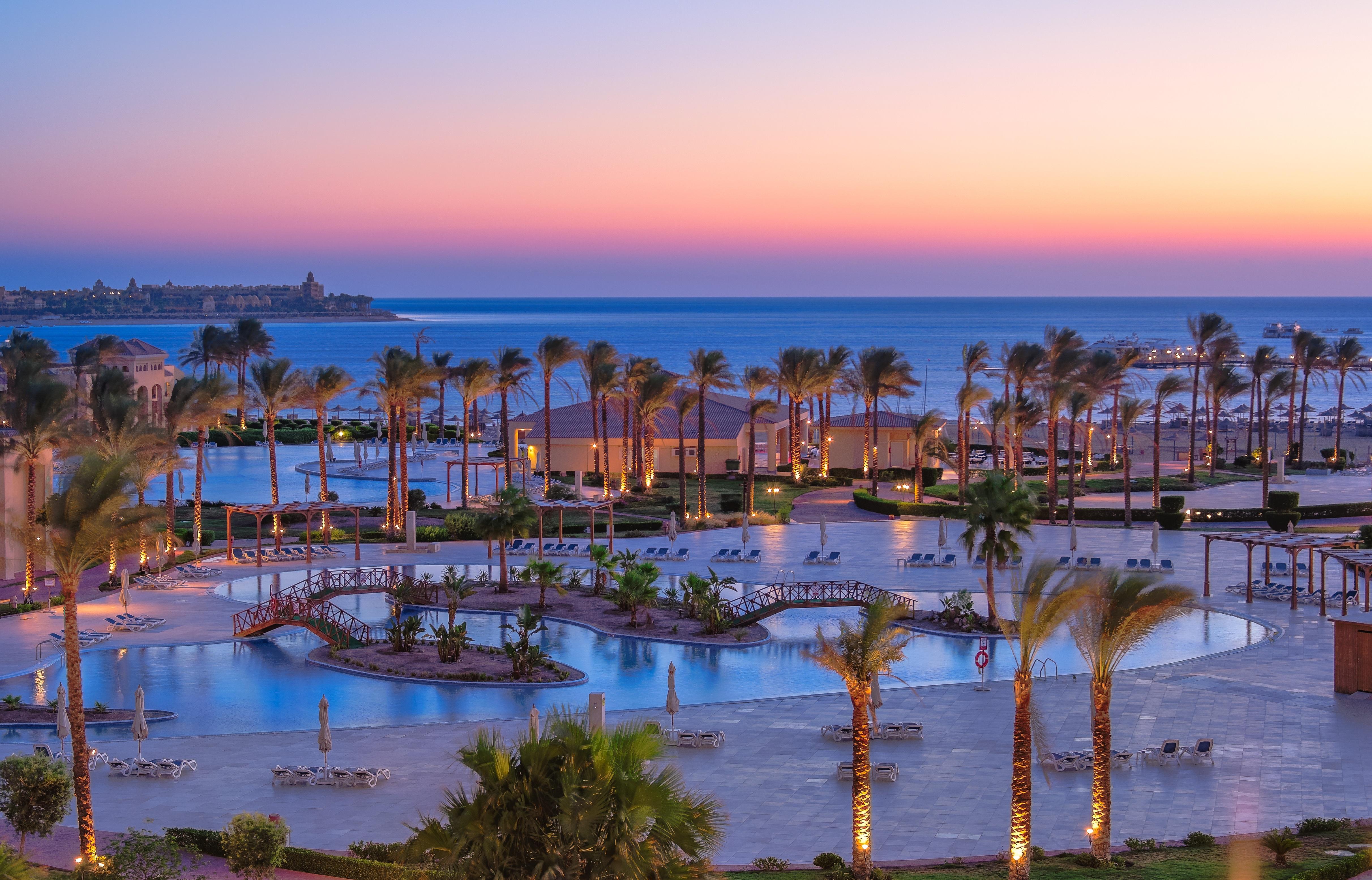 Cleopatra Luxury Beach Resort Makadi Bay - Adults Only 후르가다 외부 사진