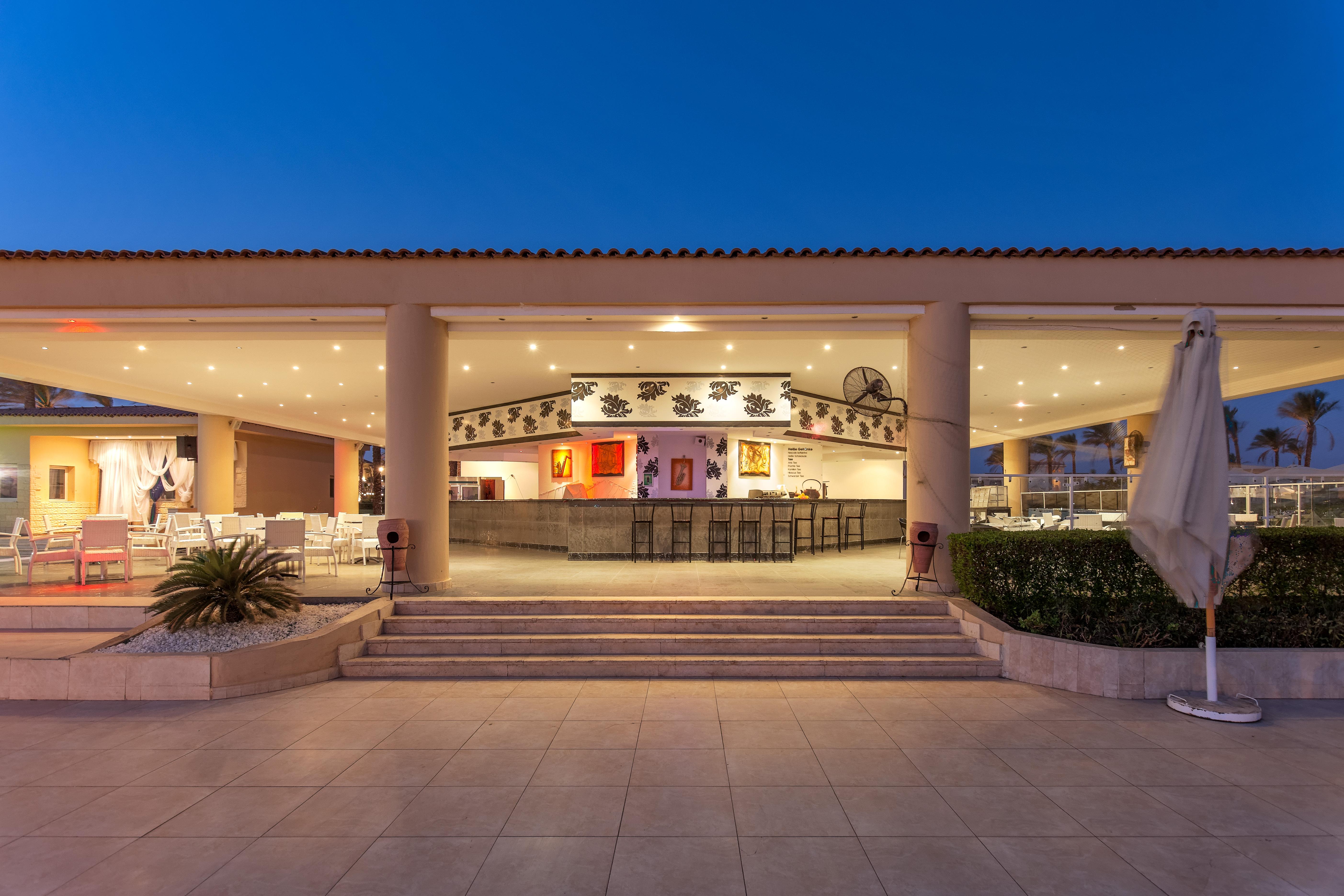 Cleopatra Luxury Beach Resort Makadi Bay - Adults Only 후르가다 외부 사진